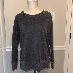 Simple grey women’s crewneck